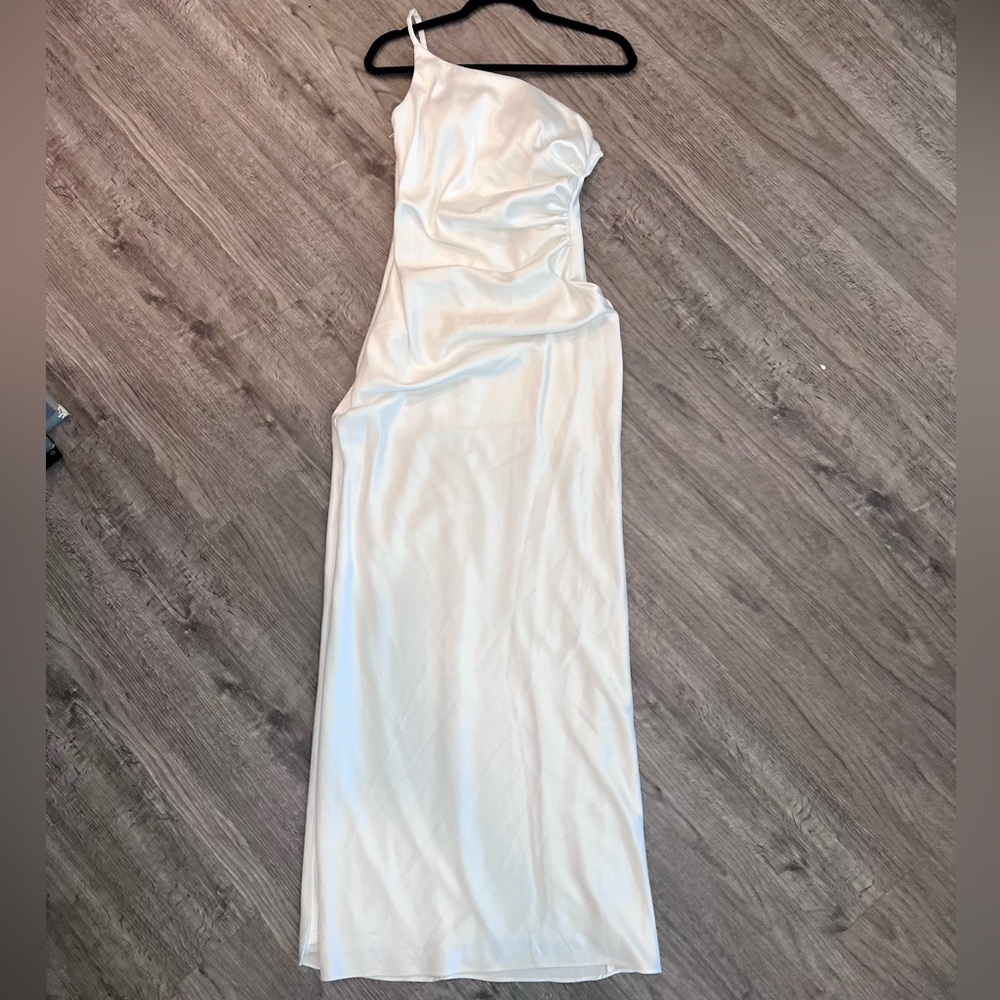 Revelry Size 4 “Jade” Style Satin Dress in White Pearl